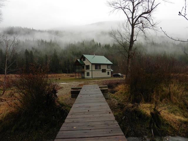 3372 Mabel Lake Road, Lumby, British Columbia  V0E 2G0 - Photo 3 - 10091309